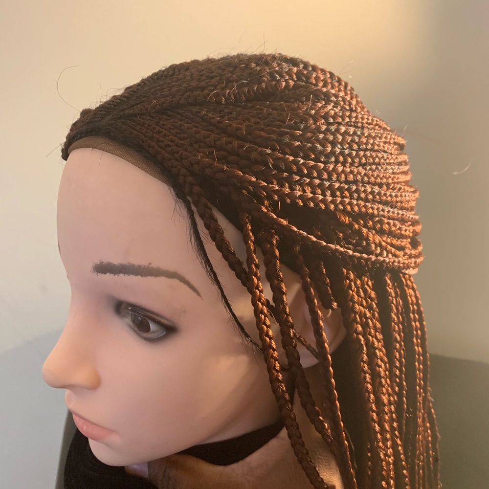 Braided wig - Picture 6 of 8